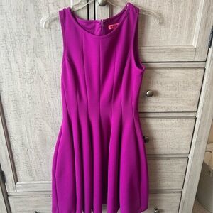 Betsey Johnson Size 6 Purple Sleeveless Dress